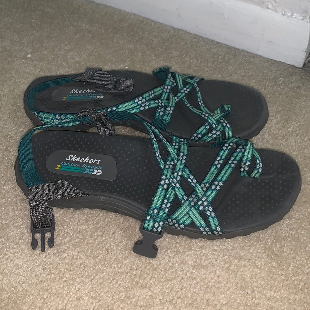 Hiking sandals
